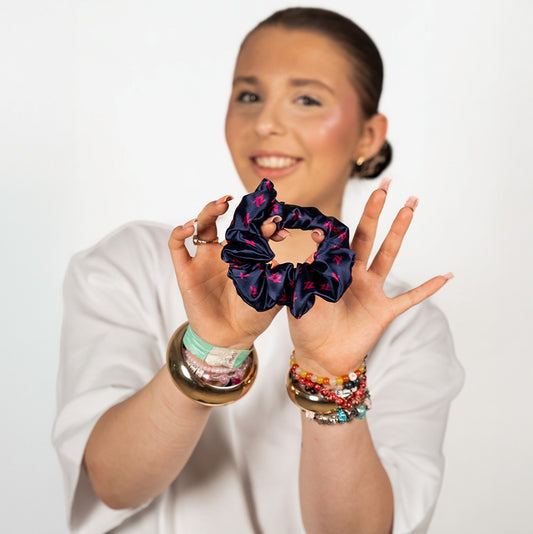 Teenz 2.0 Club Scrunchie (Navy)