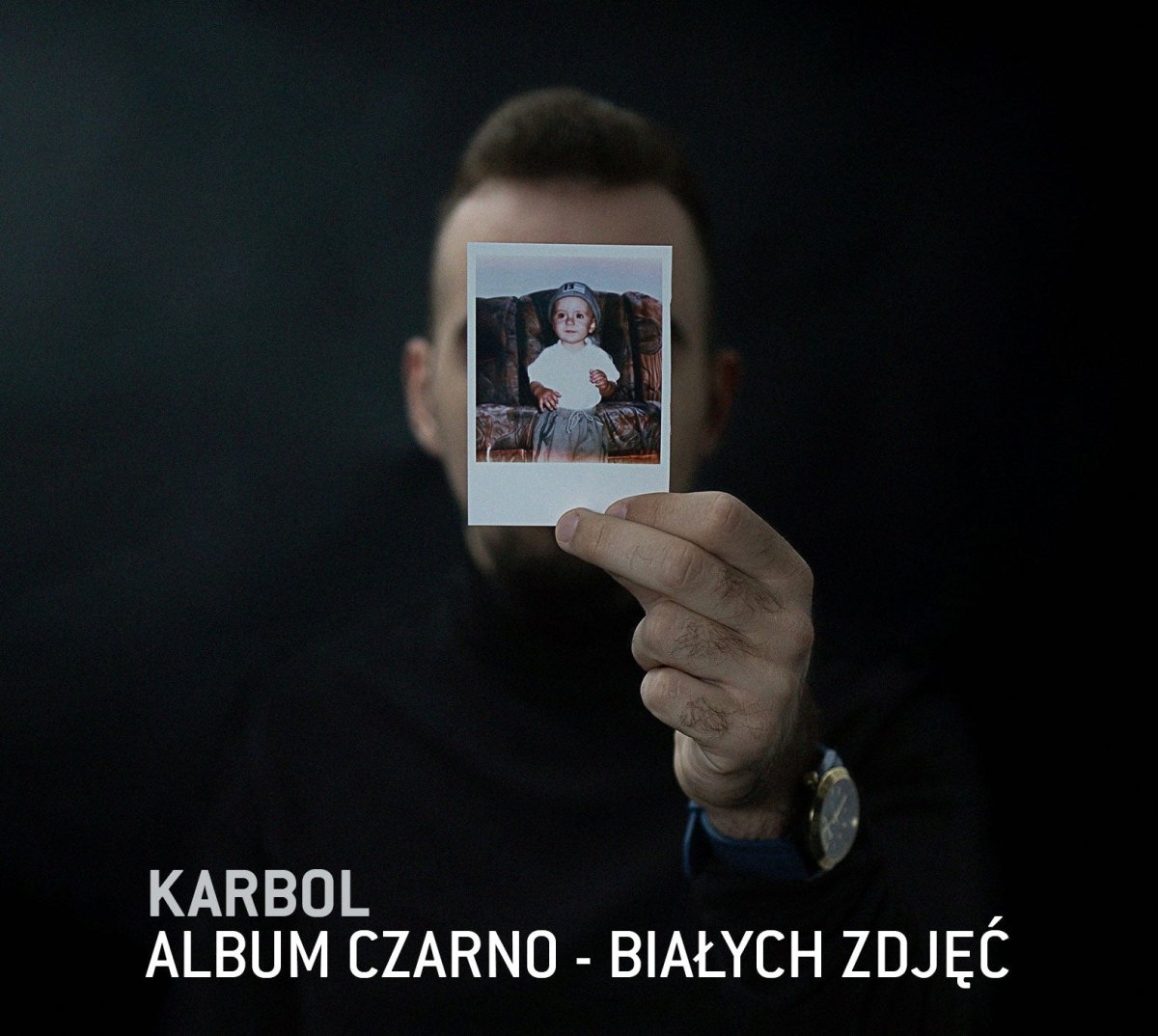 KARBOLAlbum czarno - białych zdjęćCDMERCHIT.PL - Music & More!