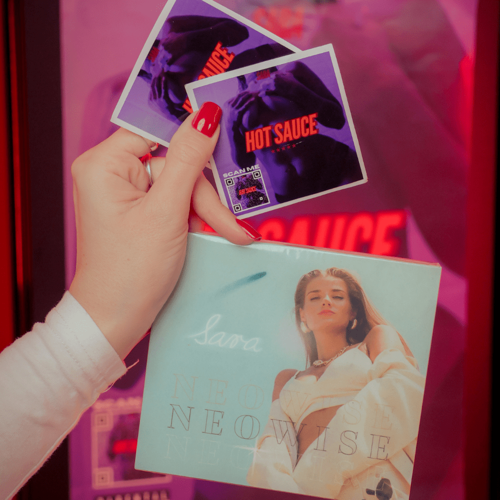 SaraTHE BADDEST MERCHPAKIETMERCHIT.PL - Music & More!