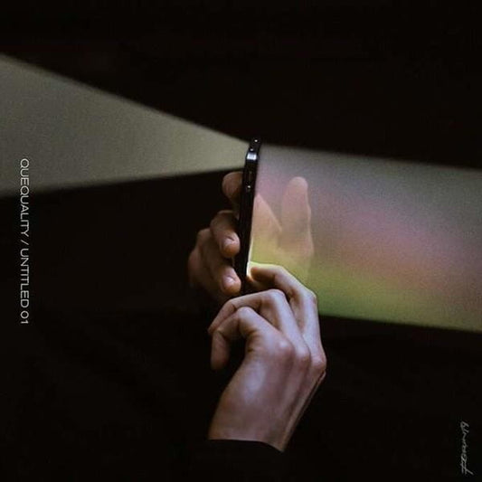 QueQualityuntitled01CDMERCHIT